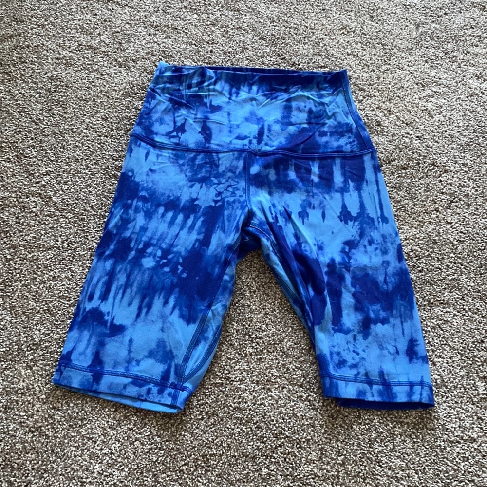 Lululemon super high rise align biker short 10” size 6